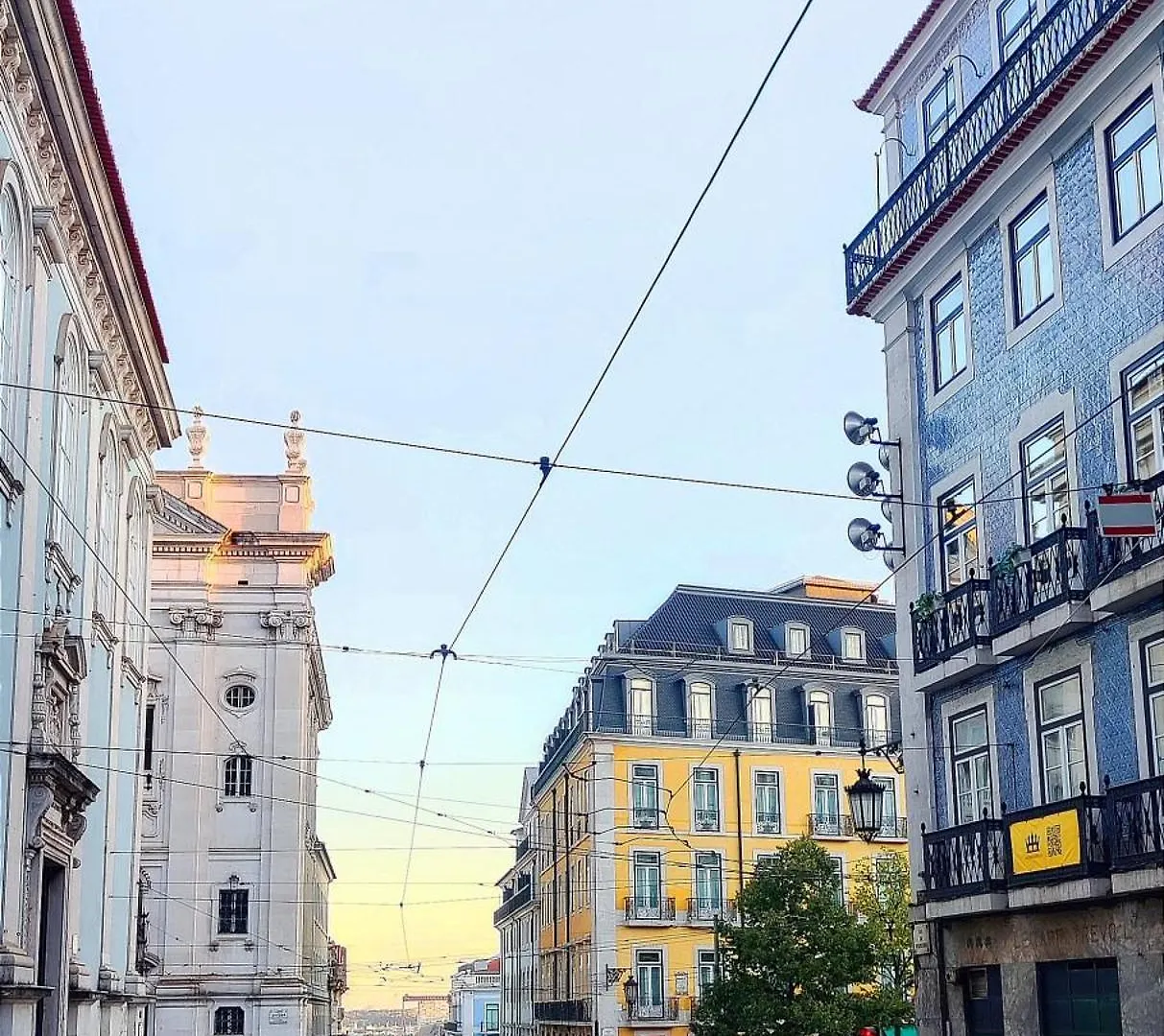 Rooms In Lisbon'S Bairro Alto In Shared Accommodation
