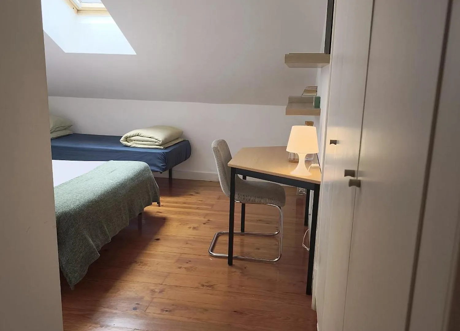 Homestay Rooms In Lisbon'S Bairro Alto In Shared Accommodation